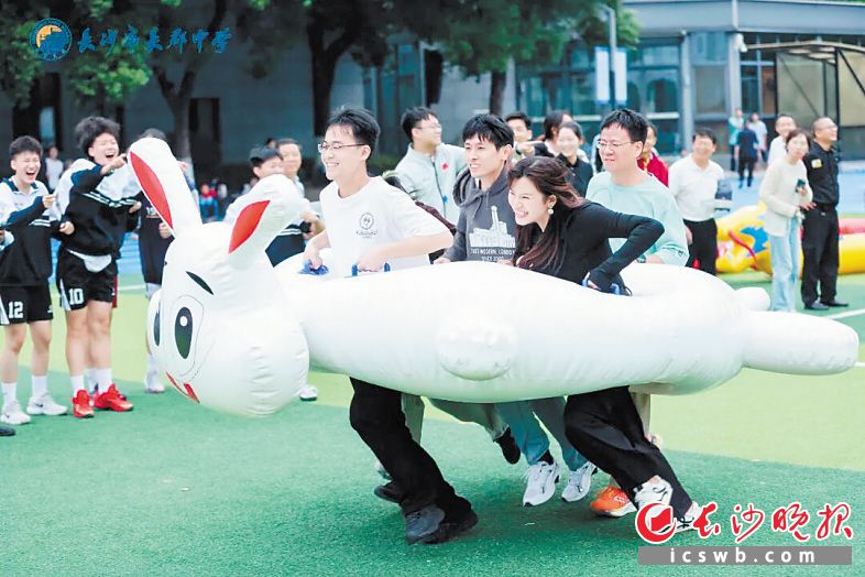 的呐喊与教, 织者, 中运用 的呐喊与教, 织者, 中运用